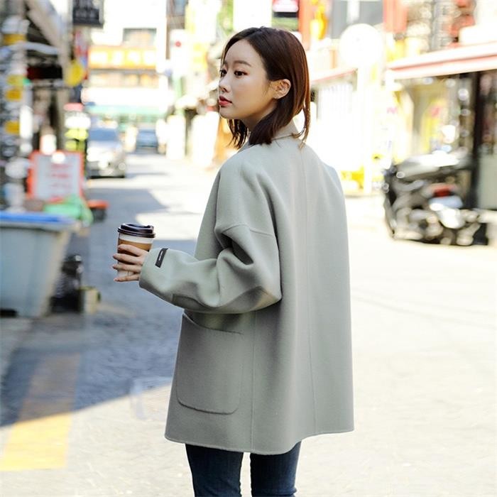 予約商品お届け予定 9月末以降 エレガンススタイル特集 リバーシブル コート レディース ショートコート ジャケット 落ち着いた色み カジュアル コーディネート オシャレ テーラード カラー マニッシュ 配色 合わせやすい 2色展開 すべての商品 Violon