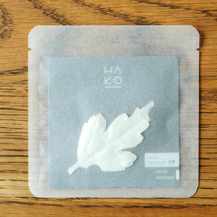 紙のお香 PAPER INCENSE[HA KO]1枚入 単品 はっぱのお香 お香 文香 名刺香 和紙 カード ディフューザー 薫寿堂