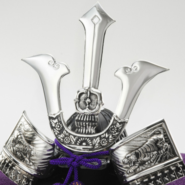 【兜】 戦国武将兜「楠木正成」【兜飾り】【BUSHIDO】【ナガエ】【5月人形】【端午の節句】【五月人形コンパクト】【武将】【戦国武将】【武将モチーフ】【歴史】【子供の日】【記念日】【お祝い】【ギフト】【プレゼント】【インテリア】