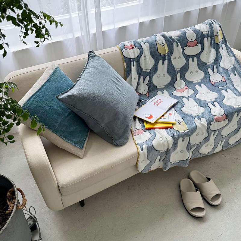六花清春　ブランケット HEMING'S（ヘミングス） Miffy Dick Bruna 蓄光 ファニーブランケット