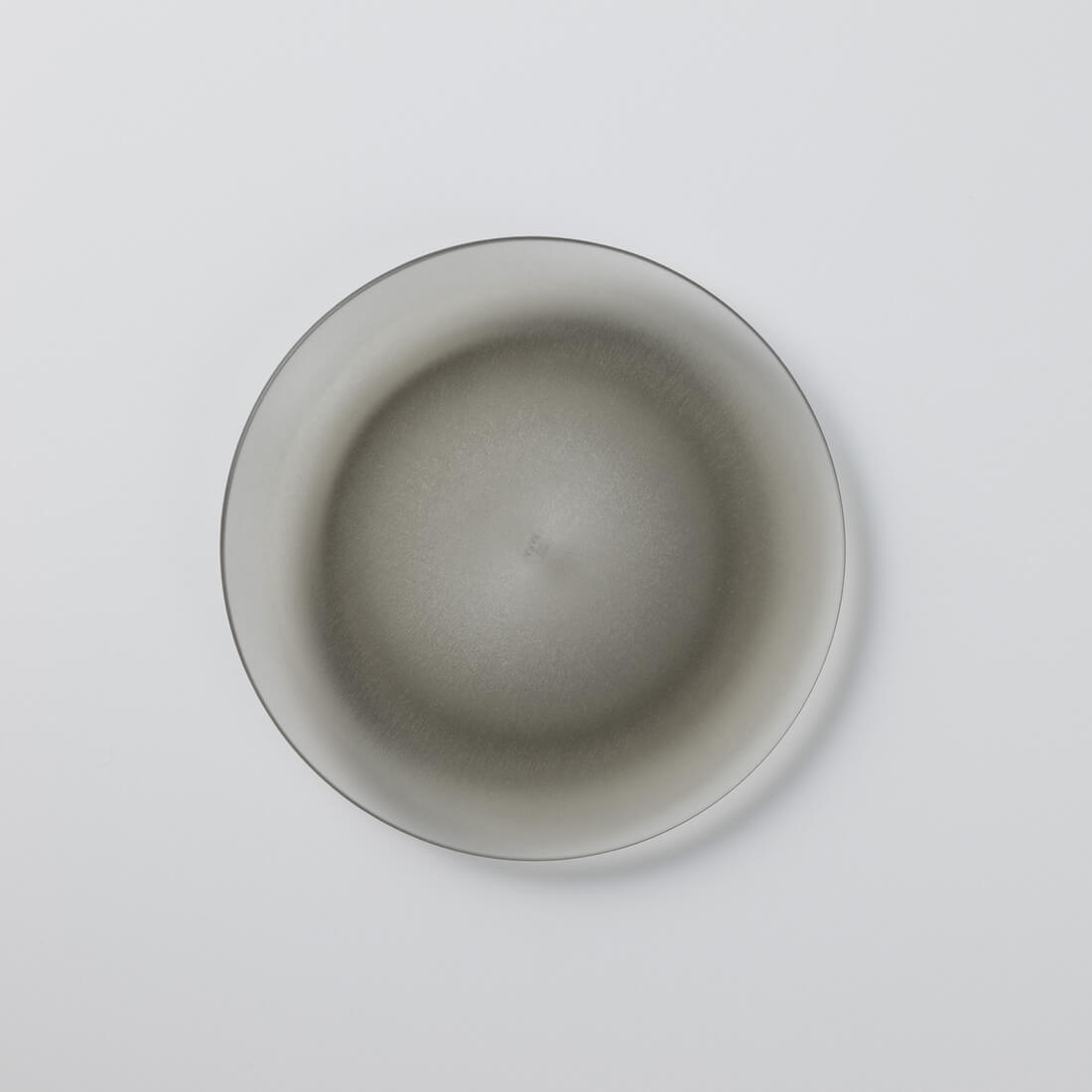 ARAS（エイラス） 食器 皿 小皿 17.2cm スロープ スモークグレー 割れ