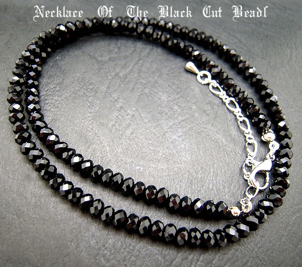 ブラックスピネルそっくり ブラックカットビーズ ビーズネックレス
