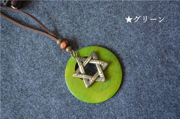 ペンダント 革 アクセサリー 