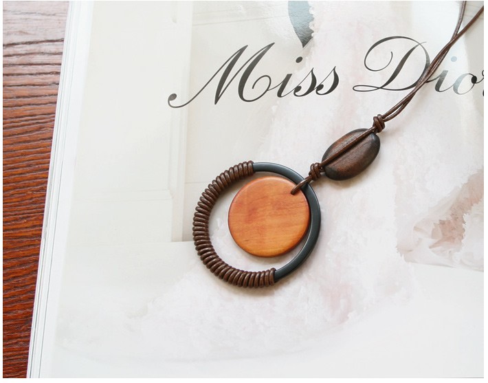 ペンダント 革 アクセサリー 