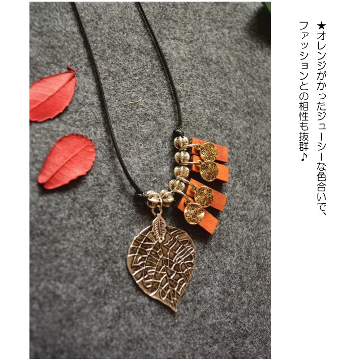 ペンダント 革 アクセサリー 
