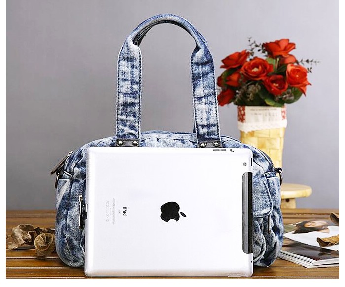 普段のおでかけに！旅行用のサブバッグにも！お財布ポシェット ショルダーバッグ