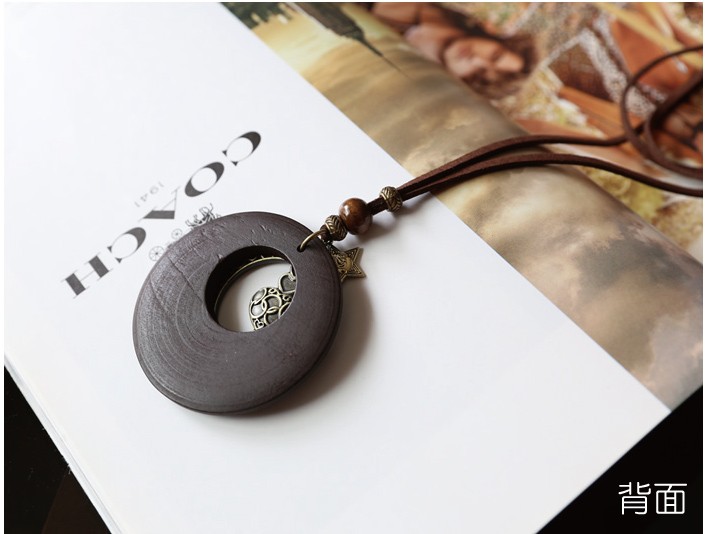 ペンダント 革 アクセサリー 