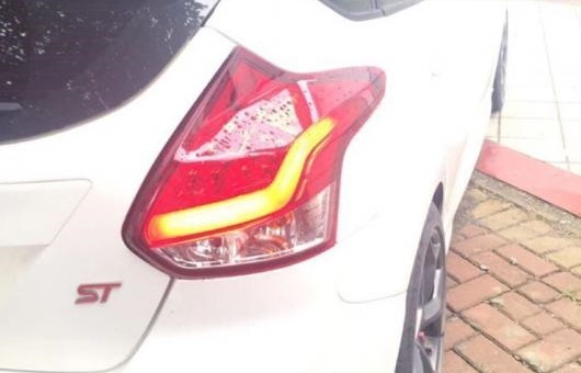 適用: フォード/FORD フォーカス 2 テールライト 2012-2013 LED テール ランプ リア トランク カバー DRL + シグナル ブレーキ REV レッド AL-HH-1117 AL