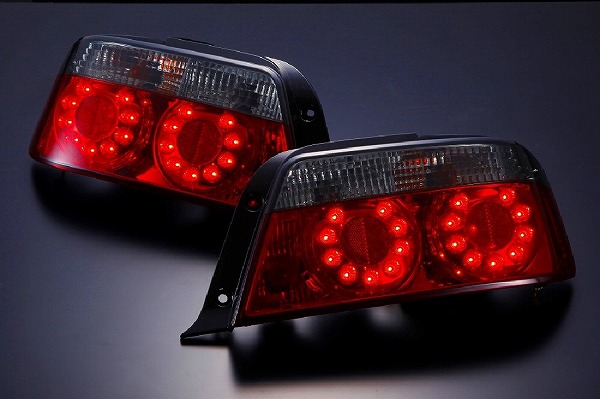 D-MAX LEDクリスタルテールセット トヨタ チェイサー GX10＃/JZX10＃ 前期 スモーク 右側のみ DML1101004T1R