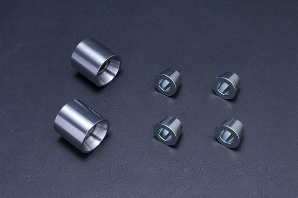 D-MAX リアナックルテンションロッド用ピロ＆カラーセット D1 SPEC トヨタ マークII/チェイサー/クレスタ GX90/JZX90/GX100/JZX100 入数：1台分 DMPIJZXRNTLR