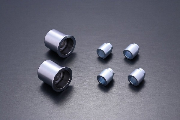 D-MAX Aアーム用ピロ＆カラーセット D1 SPEC 日産 セフィーロ A31 入数：1セット(片側) DMPISRRAS132