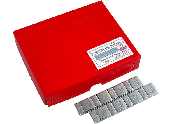 泉産業貿易 鉛製接着式バランスウェイト 板タイプ 5g＋10g 黒テープ ST NO.15-W3/B 入数：3KG入(4個×50本)×6箱｜apagency