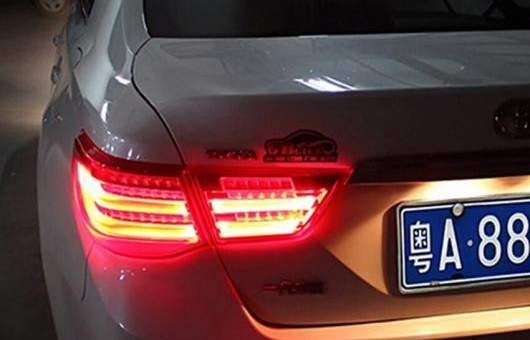 �K�p: �g���^ ���C�c/�}�[�NX �e�[�����C�g 2010-2012 �}�[�N X LED �e�[�� �����v ���A DRL + �u���[�L �p�[�N �V�O�i�� ���C�g ���b�h AL-HH-0747