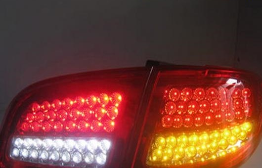 4�s�[�X �K�p: �q�����_�C/����/HYUNDAI �T���^�t�F �e�[�����C�g 2007-2013 LED �e�[�� �����v + �^�[���V�O�i�� �u���[�L ���o�[�X ���b�h AL-HH-0805