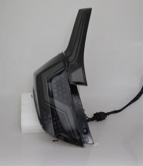1ペア リア バンパー テールライト ホンダ フィットジャズスイッチバック 2018 レッド 色 LED Red Cover・Black Cover AL-AA-9489