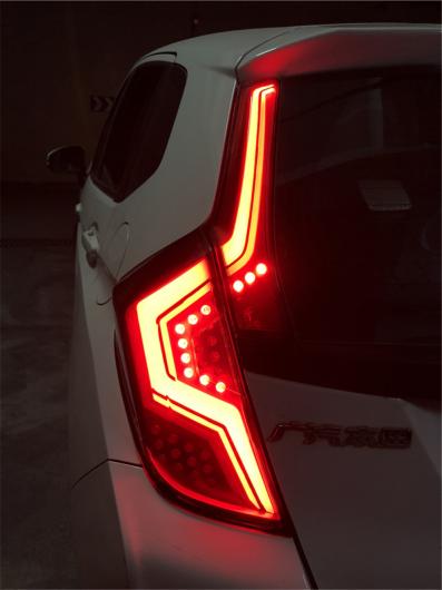 1ペア リア バンパー テールライト ホンダ フィットジャズスイッチバック 2018 レッド 色 LED Red Cover・Black Cover AL-AA-9489_6