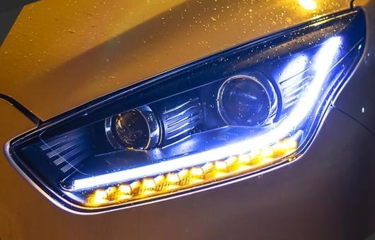 適用: フォード/FORD エスコート 2015 LED ヘッドライト ヘッドランプ