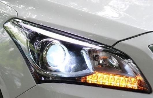 適用: ヒュンダイ/現代/HYUNDAI ミストラ ヘッドライト 2013 2016 LED ヘッドランプ 4300K〜8000K 35W・55W AL HH 1258 AL :502737570:オートパーツエージェンシー3号店