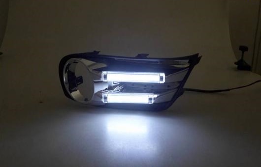 全商品セール 適用: 日産 ティーダ 2011-2013 LED DRL 高光度 ガイド