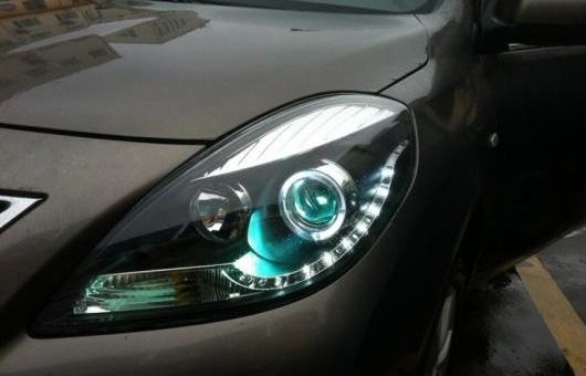 ヘッドランプ 適用: 日産 サニー 2011 LED ヘッドライト DRL H7/D2H HID キセノン BI レンズ 4300K〜8000K 35W・55W AL HH 0904 AL :502733990:オートパーツエージェンシー 4号店