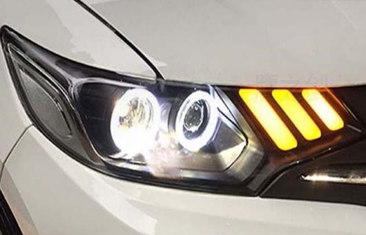 HONDA　フィット　右ヘッドライト USヘッドライト ホンダ純正フィットRS DBA GE8左右ヘッドライト