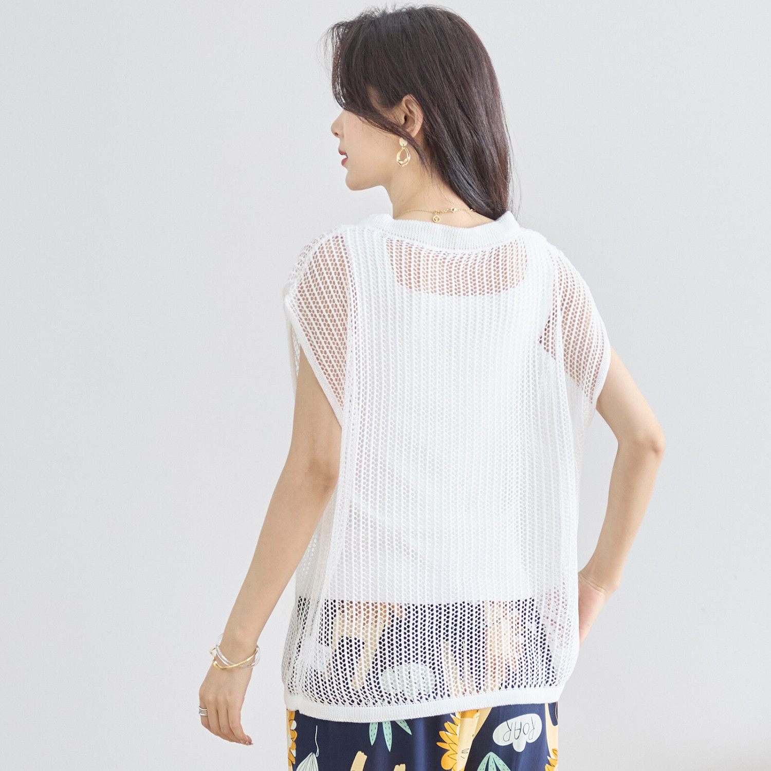 TRUBE TRUBE【2025新作】【M〜L】メッシュニットノースリーブ