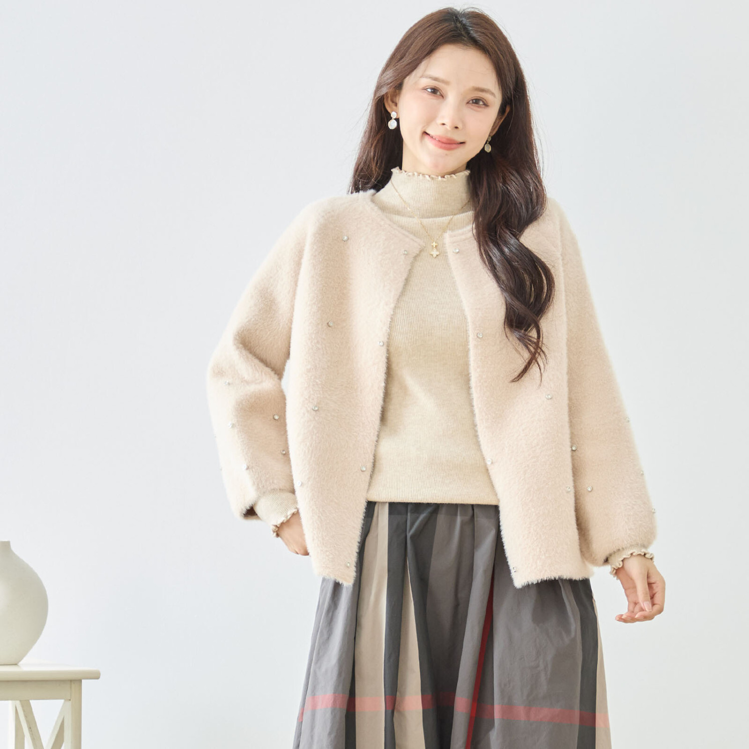 TRUBE TRUBE【2025新作】【M〜L】ビジユー付きシャギーニット