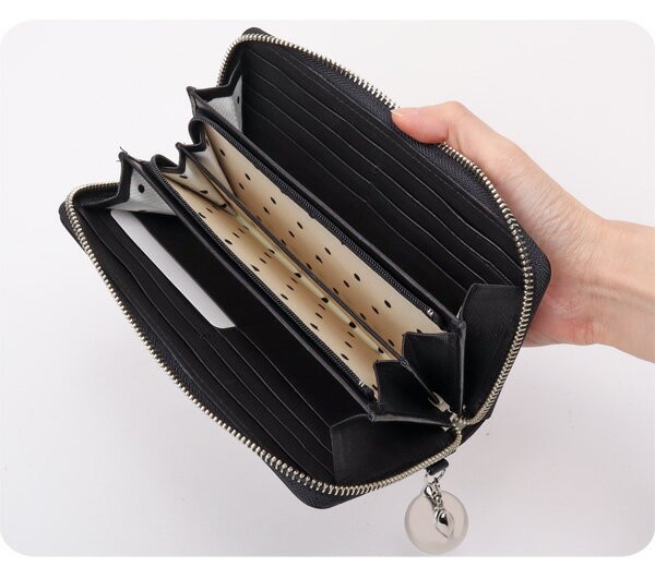 tsumori chisato CARRY（ツモリチサトキャリー） ツモリチサト 長財布