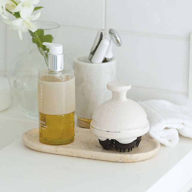 【美品】FESTINO ヘッドマッサージ　フェスティノ　ヘッドスパ FESTINO（フェスティノ） ヘッドスパ 電動 充電式 EMSヘッドスパ