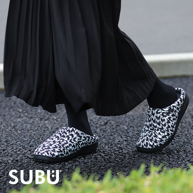 【CHRさん専用！！】SUBU×イーリーキシモト サンダル FLASH CHRさん専用！！】SUBU×イーリーキシモト サンダル FLASH - メルカリ