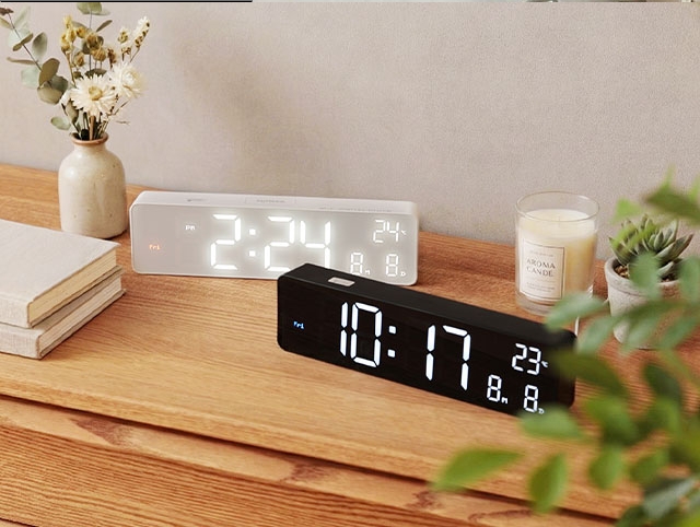 SLOWER（スロウワー） 選べる豪華特典 LED WiFi CLOCK ブエノ 置き時計