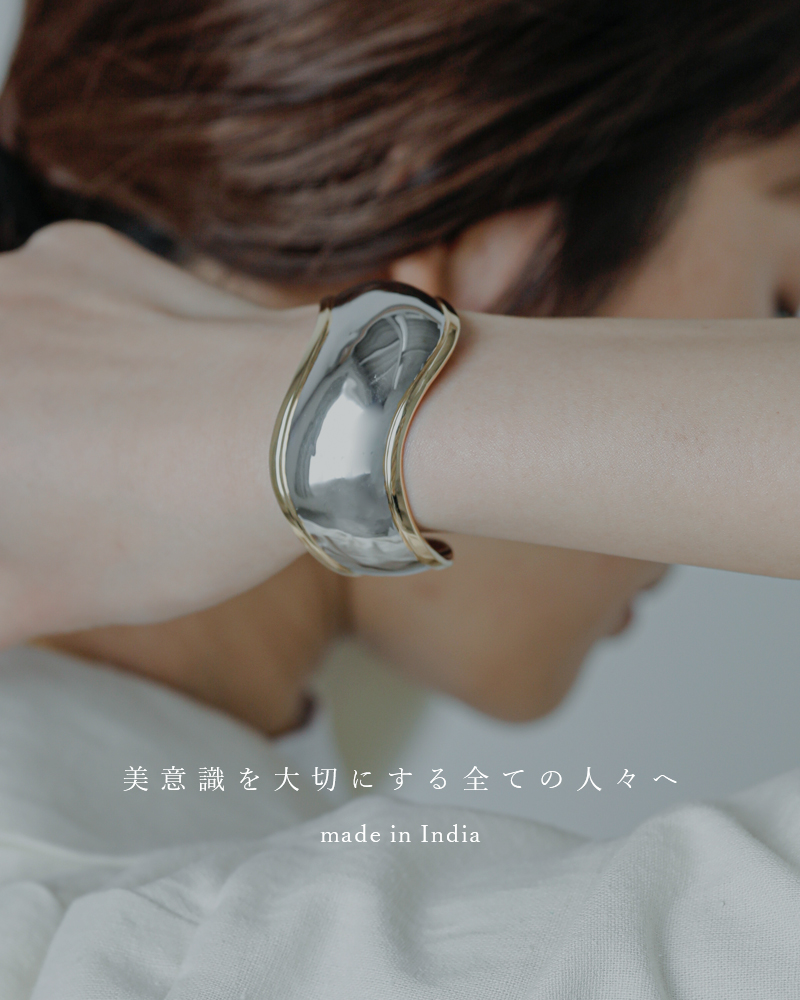 Shaesby シェイズビーシルバー 幅広バングル Shaesby シェイズビーシルバー 幅広バングル
