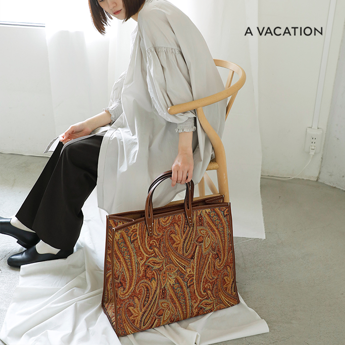 A VACATION ア ヴァケーション カウレザー ハンドル スクエア