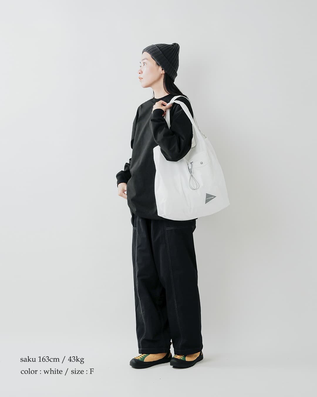 and wanderクリスピーリップ グローサリー ポケット バッグ crispy rip grocery pocket bag 574-6985150