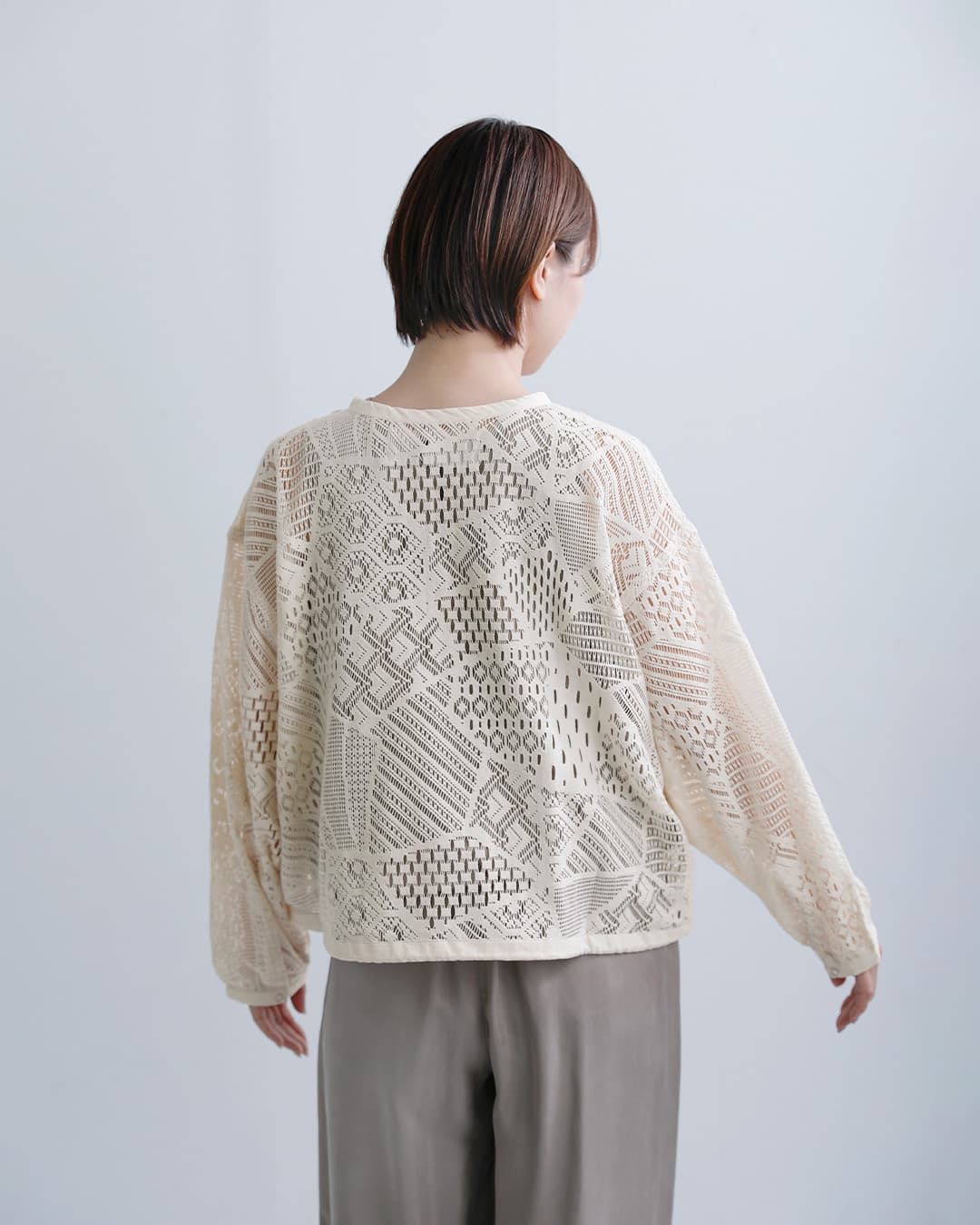 セール【40%OFF】ソア soi-e コットン クロシェ クルーネック ドット釦