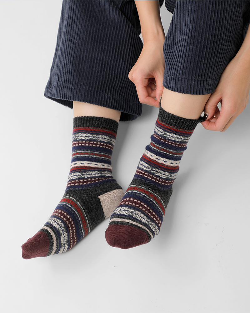 Comfy House(コンフィーハウス)ジャガードウールクルーソックスchl132cr1
