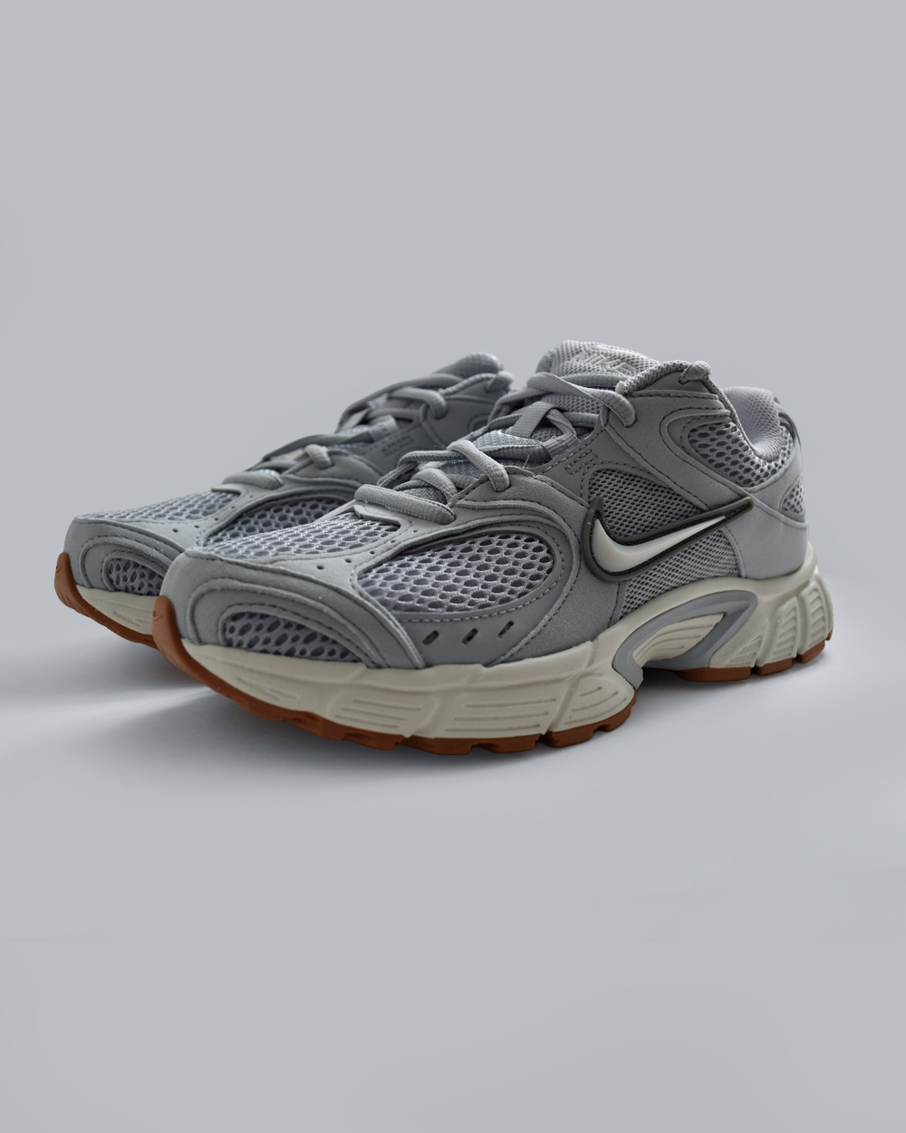 NIKE（ナイキ） NIKE V5 RNR スニーカー ii6292 レディース 春夏海外