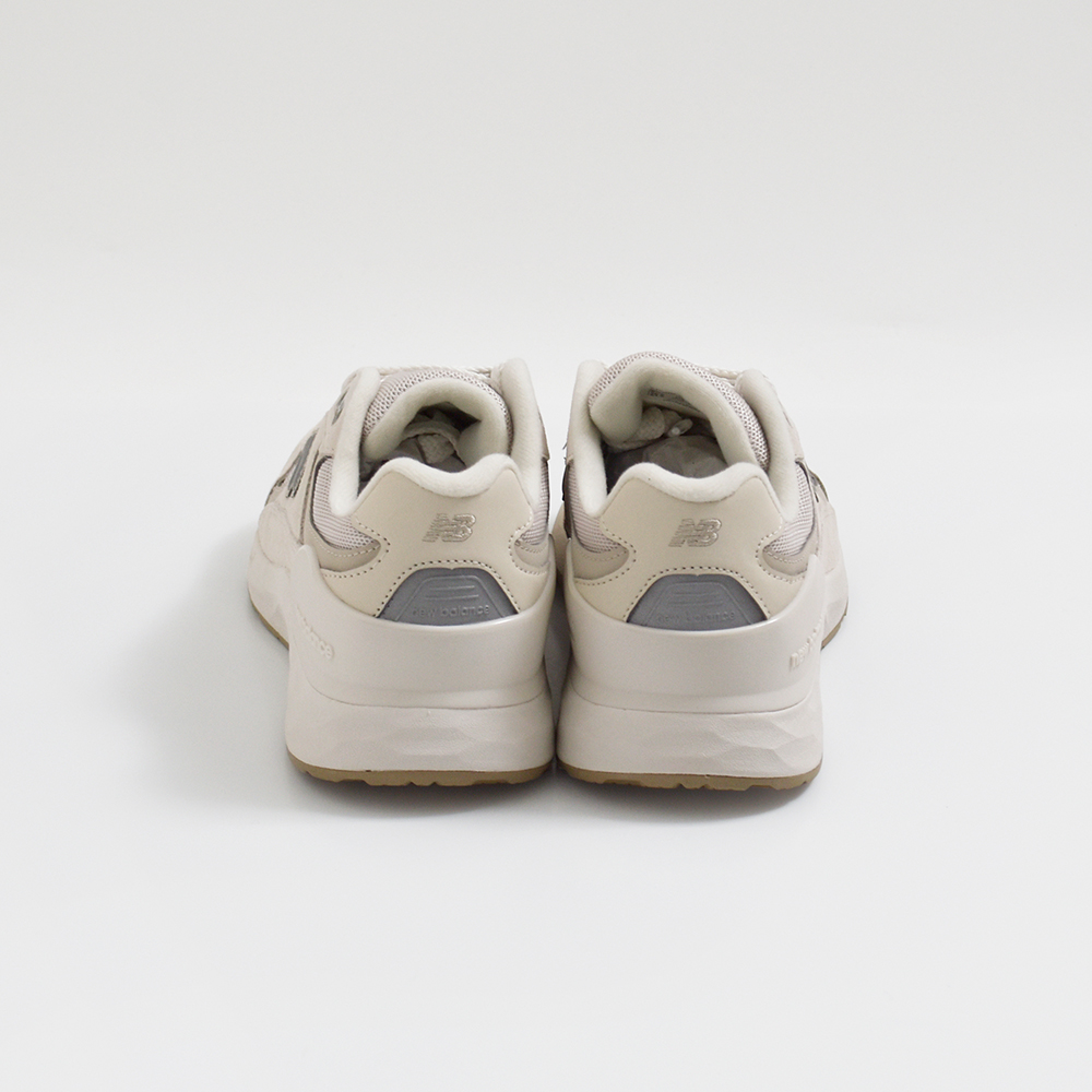 New Balance（ニューバランス） スエード メッシュ アッパー