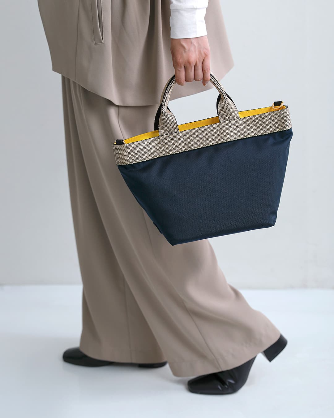 VIOLAd'ORO（ヴィオラドーロ） VIOLAd'ORO 2way ナイロン トートバッグ