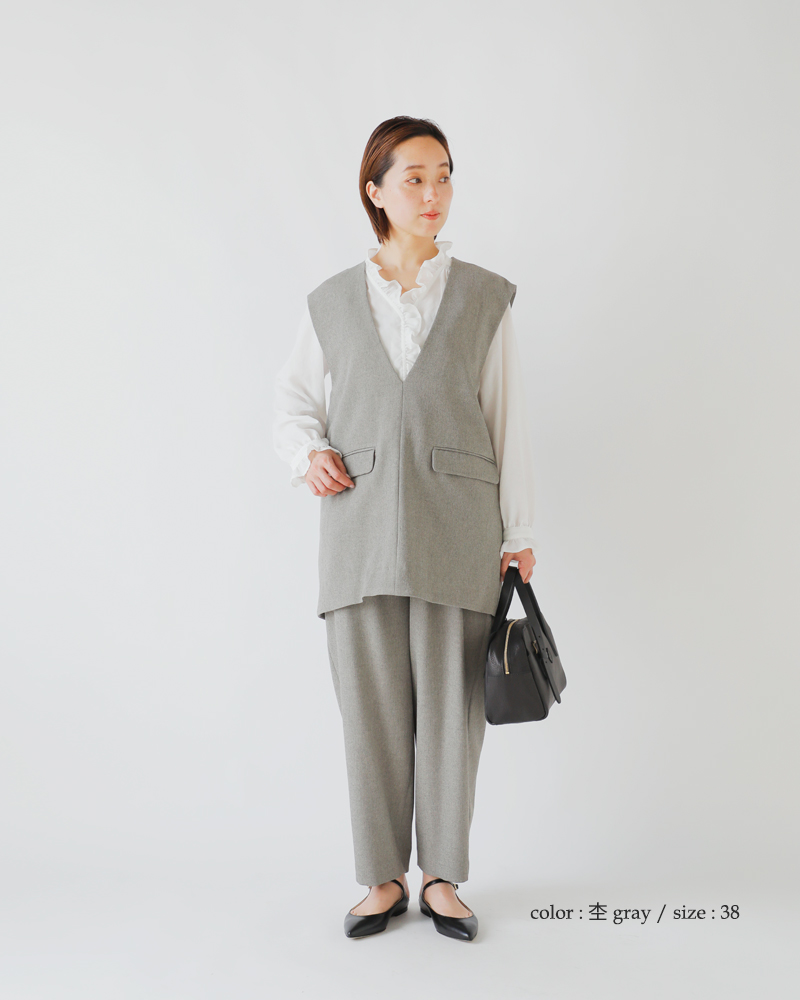 whyto(ホワイト)スリットネックコクーンベスト“slitneckcocoonvest”wht25hbl4061
