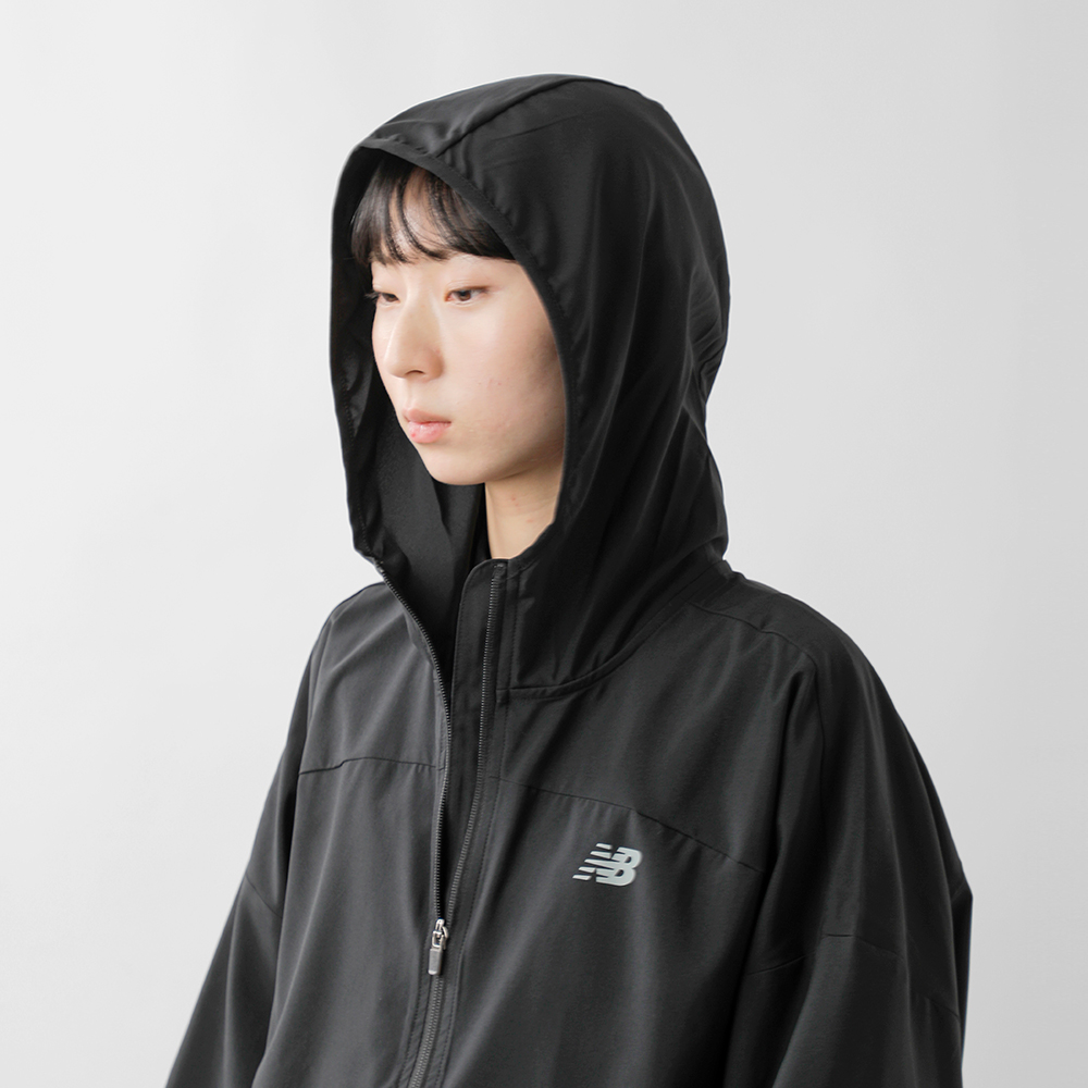 New Balance フード付きセーター サイズ7 黒 New Balance（ニューバランス） スポーツウーブンジャケット wj6129df