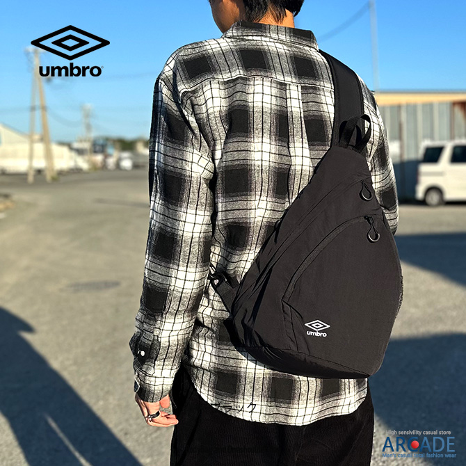 umbro アンブロ ボディバッグ 2WAY ショルダーバッグ ワンショルダーバッグ 大口 収納ポケット ナイロンワッシャー素材 肩掛けし易いカジュアルバッグ/爆買 | umbro | 01