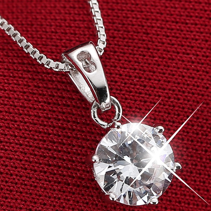 【新品未使用ケース付】Gulamu Jewelry 大粒0.8カラットネックレス gulamu jewelry ネックレス レディース/大粒0.8カラット