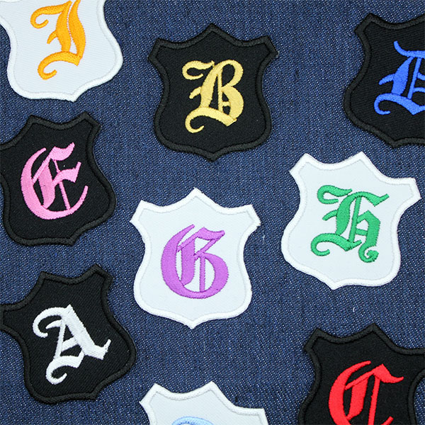 ワッペン アップリケ アルファベット イニシャル ローマ字 英字 刺繍