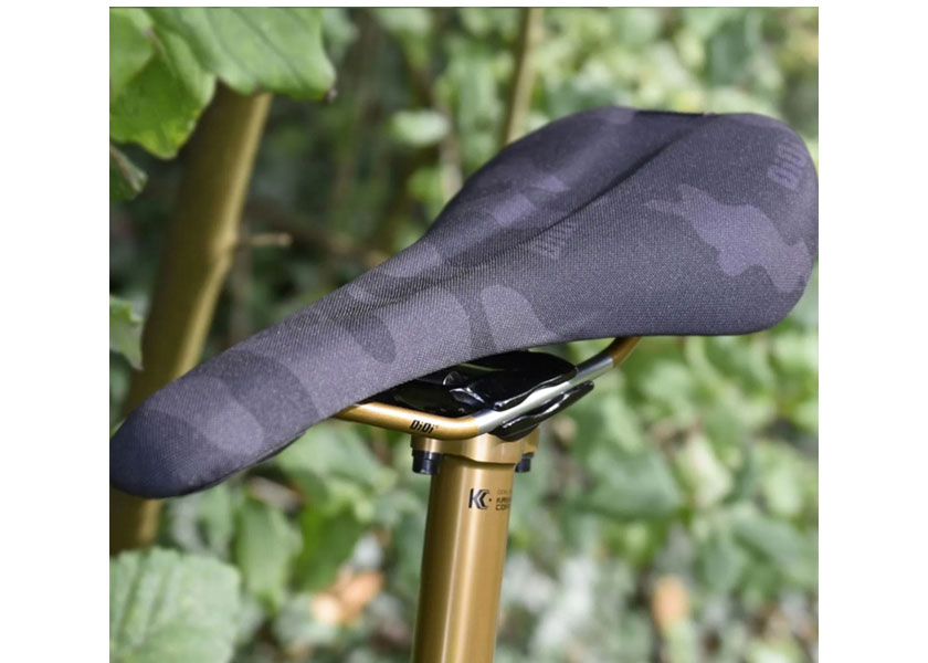 DMR MTB サドル OIOI Saddle Black Camo ブラックカモ 自転車 送料無料 一部地域は除く