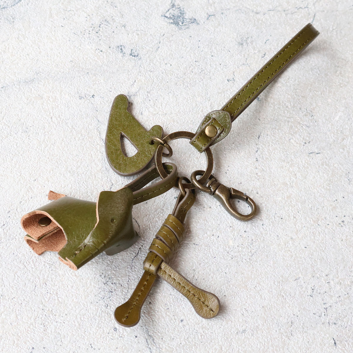 Dakota（ダコタ） キーホルダー チャーム 象 ゾウ レーザー ナスカン