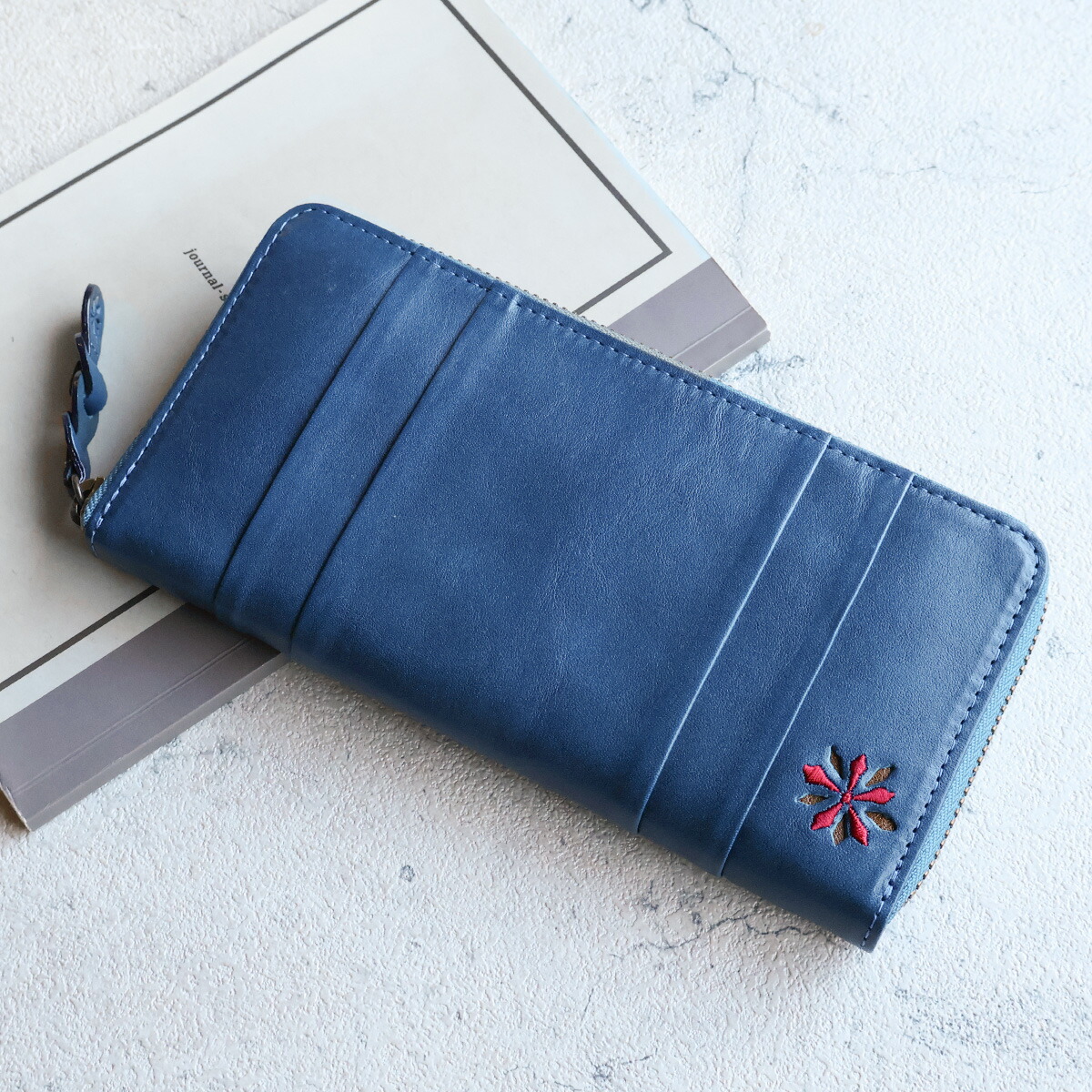 Sybilla（シビラ） ラウンドファスナー長財布 刺繍 パンチング 花 ワン