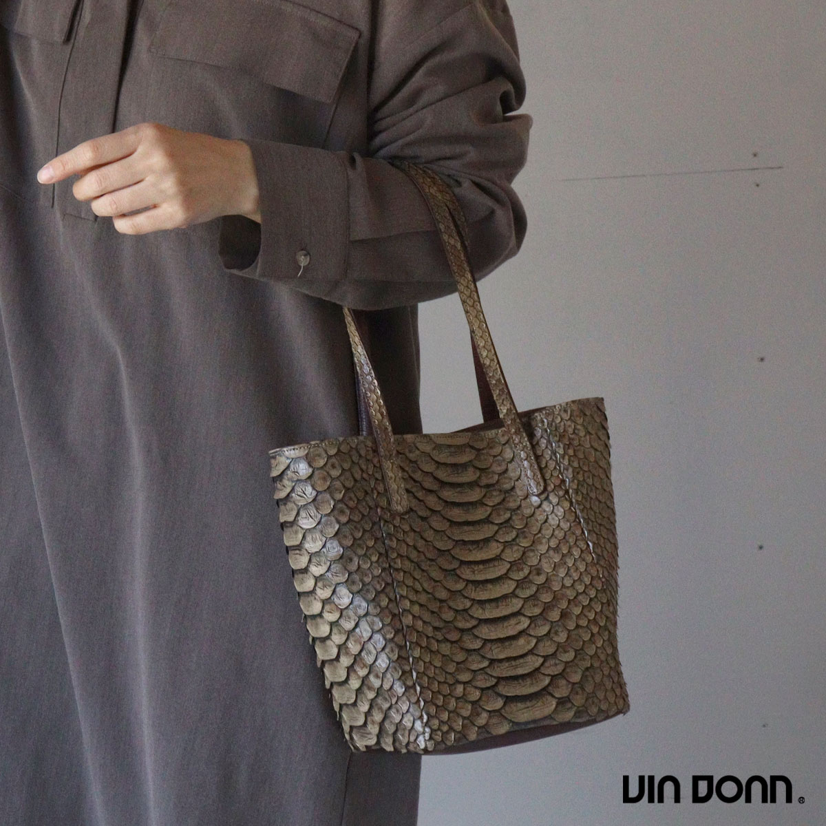 Van Doan ヴィアドアン VIADOAN 縦型トート VIA DOAN(ヴィアドアン)Antique python