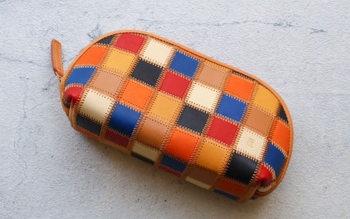 カラフル模様のレザーケース TRION（トライオン） ポーチ マルチケース カラフル 財布 DPC820m 本