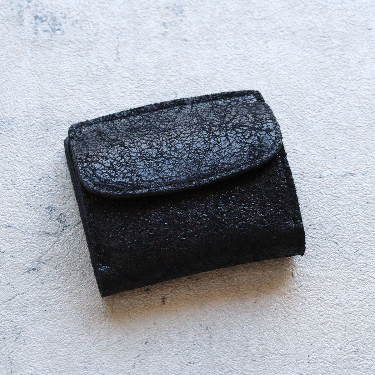 ikot（イコット） 【SALE】二つ折り財布 クラッキングレザー 本革 牛革